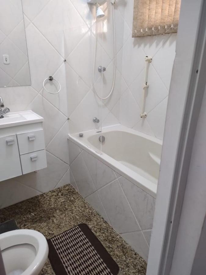 Apartment 2 Dormitorios, Wifi, Ponta Da Praia, Predio Em Frente Ao Mar - Santos (Sao Paulo)